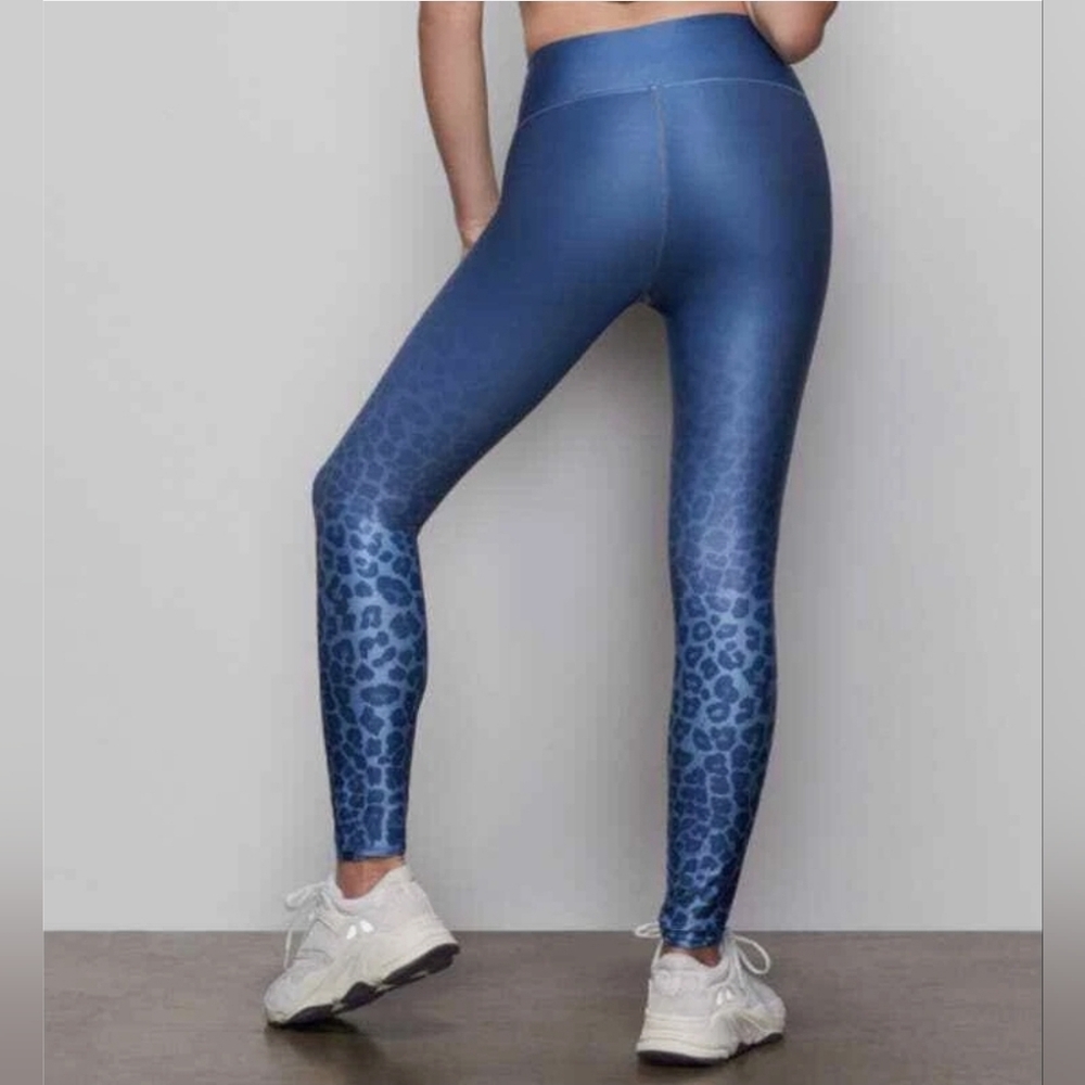 2/Medium Good American Tonal Ombre leggings leapord sky blue